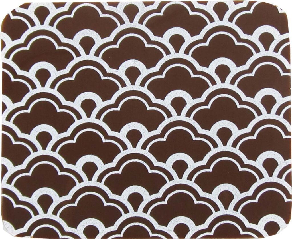 SCALLOP WHITE 10″ X 11″ - American Chocolate Designs